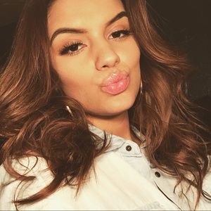 Meet your Posher, Victoria